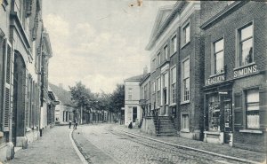 Netherlands Ginneken Raadhuisstraat Vintage Postcard 08.27