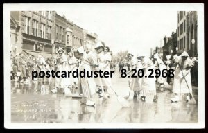 h3459- HOLLAND Michigan 1930s Tulip Time Street Celebration. Real Photo Postcard
