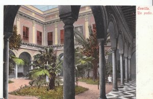 Spain Postcard - Sevilla - Un Patio     U272