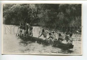 438834 SOUTH AFRICA native canoe on Zambezi river above Victoria Falls Old photo