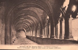 Postcard 1910's Abbaye De La Chaise-Dieu Le Cloitre Interior Church France FR