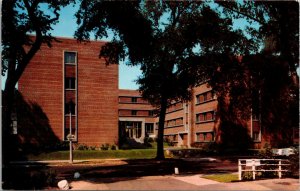 Vtg Marquette University O'Donnell Hall Milwaukee Wisconsin WI Postcard