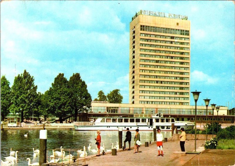 Potsdam, Germany  INTERHOTEL POTSDAM  Lake~Swans~Boat  4X6 Vintage Postcard