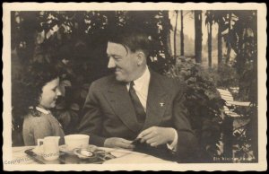 3rd Reich Germany Hitler and Little Girl Hoffmann Nr675 RPPC UNUSED G100168