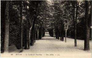 CPA ROYAN - Le Casino de Foncillon - Une Alléée (481221)