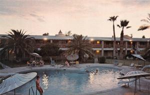 PHOENIX, AZ Arizona QUALITY INN DESERT SKY  Pool~Sunset ROADSIDE Chrome Postcard