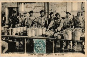 CPA Militaire Camp de SISSONNE - Intérieur de Cuisine (92167)