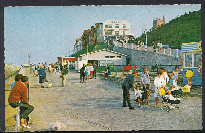 Norfolk Postcard - Cromer Promenade & Melbourne Hotel, Holidays Ref 1908