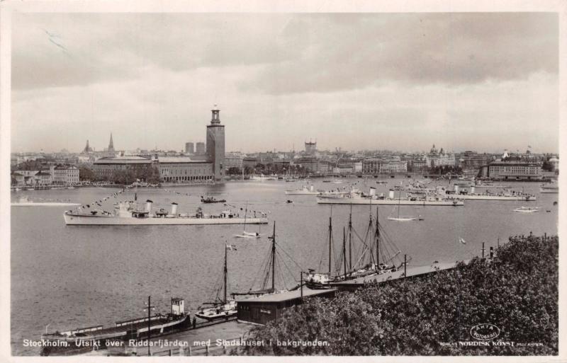 STOCKHOLM  SWEDEN UTSIKT OVER RIDDARFJARDEN med STADSHUSET PHOTO POSTCARD