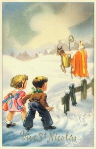 Saint Nicholas Kids Watching Santa Claus Saint Nicolas Vintage Postcard 08.42