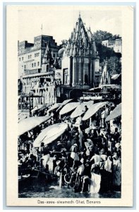 c1930's Dashashwamedh Ghat Main Gath in (Varanasi) India Vintage Postcard