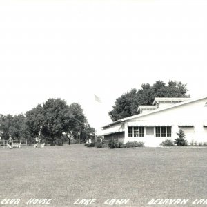 1940s Delavan Lake WI Lawn THE CLUB HOUSE Building Real Photo Postcard RPPC A1