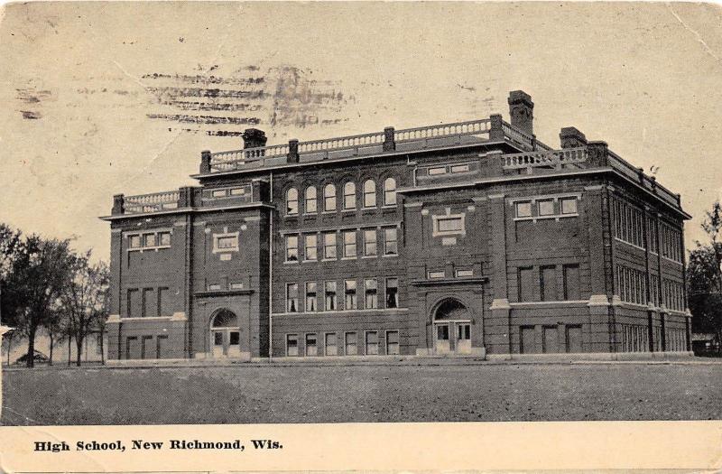E49/ New Richmond Wisconsin Wi Postcard 1912 High School Building