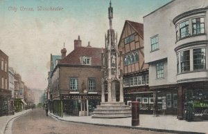Hampshire Postcard - City Cross, Winchester   RS23756