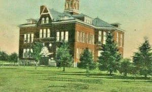 Postcard Early View of Western Union College in Le Mars, IA.     S3