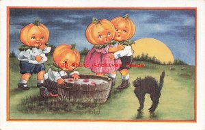 344973-Halloween, Whitney No WNY52-1, JOL Head Children Bob for Apples