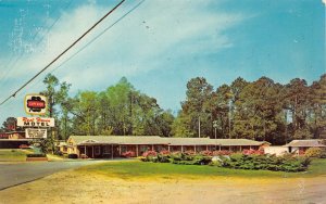 Claxton, Georgia, Rest Haven Motel, AA363-17