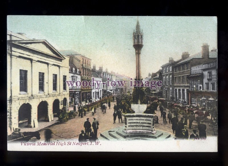 h2224 - Isle of Wight - Cattle Market at Victoria Memorial, Newport  - postcard