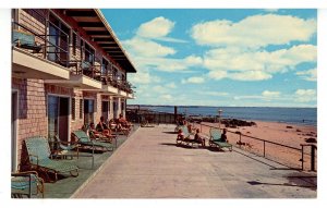 ME - Wells Beach. Wells Beach Motor Inn on the Beach