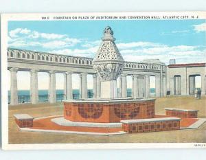 Damaged Trimmed W-Border FOUNTAIN AT CONVENTION HALL Atlantic City NJ G2926