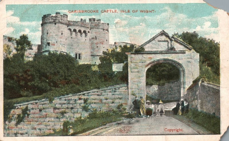 Vintage Postcard Carisbrooke Castle Entrance Gate Roadway Isle Of Wight Newport