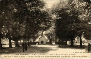 CPA Fumay La place du baty et la Chapelle (992759)