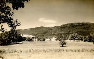 NH - Jaffrey. The Ark.   *RPPC