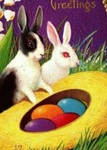 Vintage 1912 Winsch Back Easter Postcard Cute Bunnies Colored Eggs Gold Face