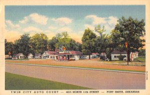 Fort Smith Arkansas Twin City Auto Court Gas Station Vintage Postcard AA20977