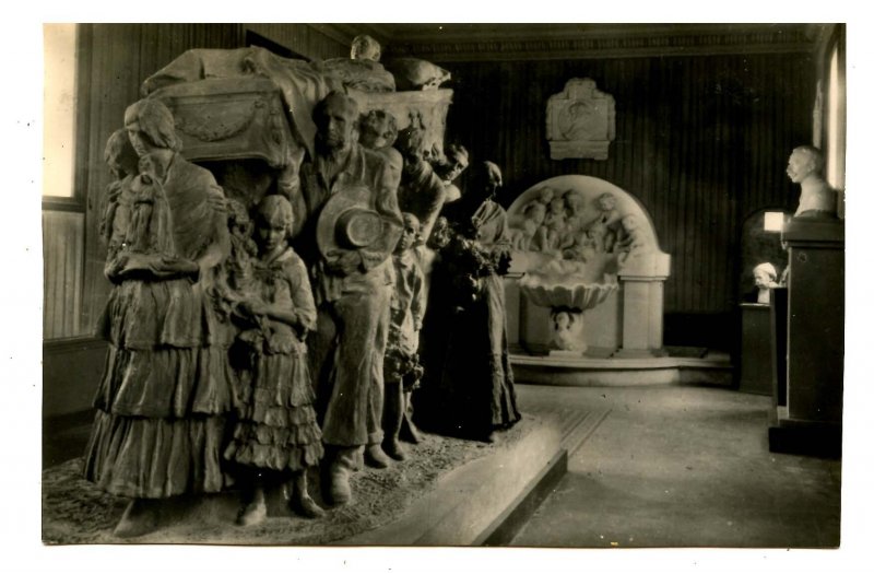 Spain - Valencia. Museum Sculptures: Burial of the Bullfighter   *RPPC