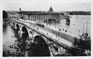 BR7469 Toulouse vue Plongesnte sur le Pont Neuf et l Hotel Dieu tramway   france