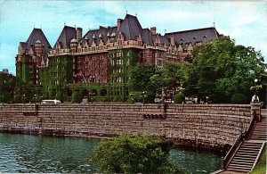 Postcard HOTEL SCENE Victoria British Columbia BC AI8373