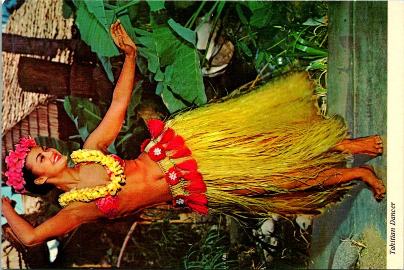 Tahitian Island Dancers Postcard unused (20457)