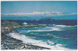 C.P.R. Steamer arriving in rough sea , VICTORIA , B.C. , Canada , PU-1964