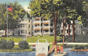 Chautauqua, NY New York  MUNCIE HOTEL  Lakefront~Pier~Guests  ca1940's Postcard