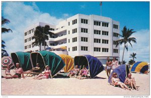 Sunbathing, The Trade Winds on the Atlantic, FORT LAUDERDALE, Florida, 40-60's