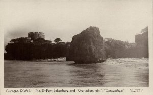 curacao, D.W.I., Fort Bekenburg, Grenadiershelm (1920s) Capriles No 8 RPPC