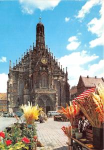 B35571 Nurnberg Hauptmarkt und Frauenkircche germany