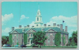 Dover Delaware~Capitol Building From Street View~Vintage Postcard