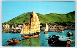 HONG KONG Aberdeen Harbour Fishing Junks Floating Restaurant CHINA Postcard