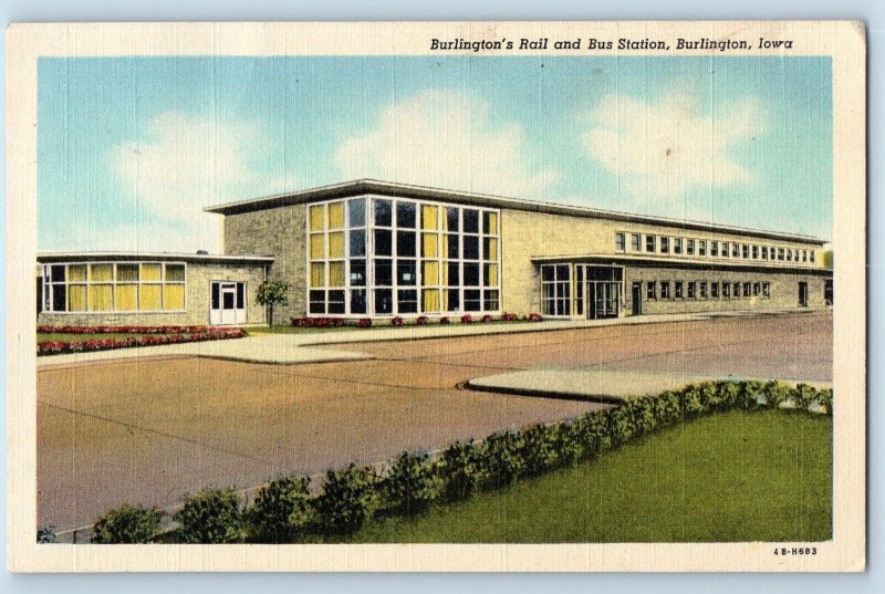 Burlington Iowa Postcard Rail Bus Station Exterior Building 1940 Vintage Antique