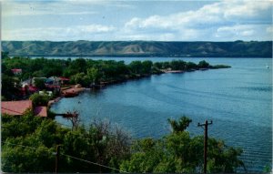 Postcard SK Fort Qu'Apelle B-Say-Tah Point South Shore of Echo Lake 1970s K28