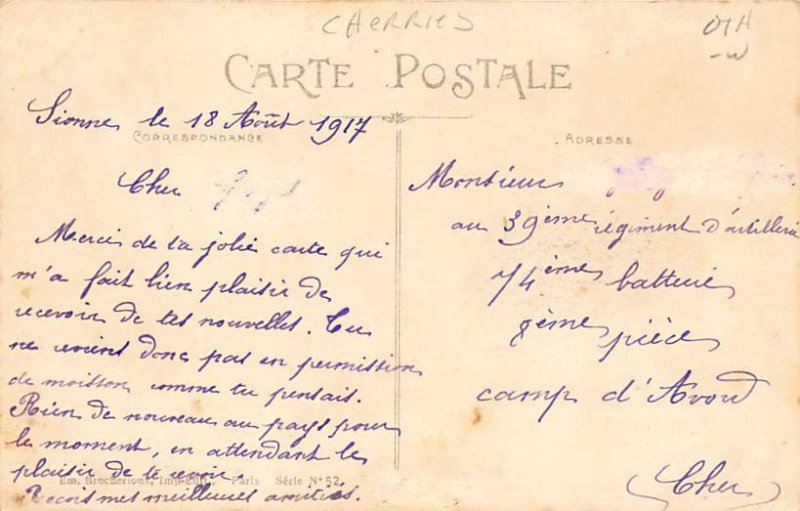 Tes Levres Woman Working Writing On Back 