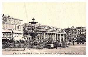 Bordeaux , Place de la Gomedie, vue prise des Alless de Tourny
