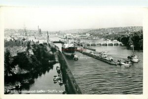 WA, Seattle, Washington, Government Locks, No. P-952, RPPC