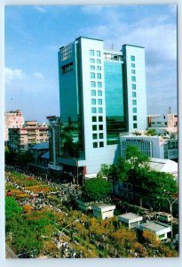 HO CHI MINH CITY, VIETNAM ~ Street Scene NGUYEN HUE AVENUE 4x6  Postcard