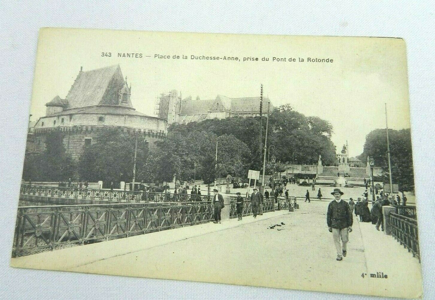 Compiegne-L'Oise vue prise du Pont-Neuf à Compiègne