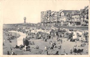 BR55471 la plage et les cablines Middelkerke belgium