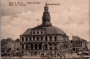 Netherlands Maastricht Markt en Stadhuis Vintage Postcard C014