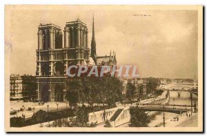 Old Postcard Paris while strolling Notre Dame de Paris general view